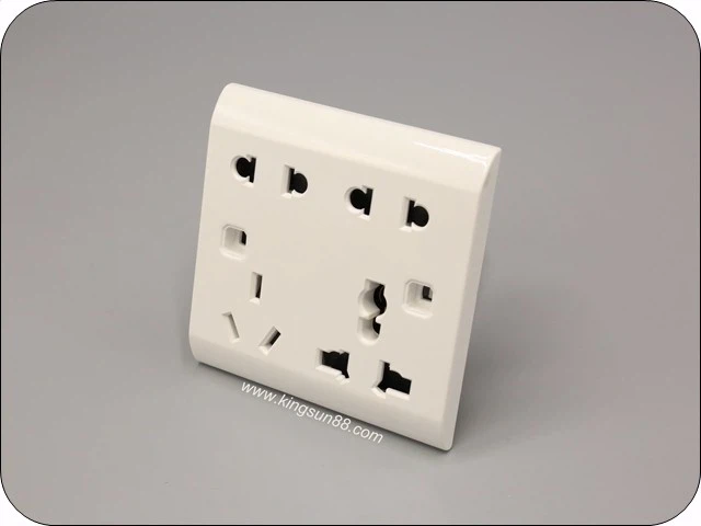 4 Gang Multi-Universal Socket